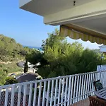 Mirador De Playa Y Montana
